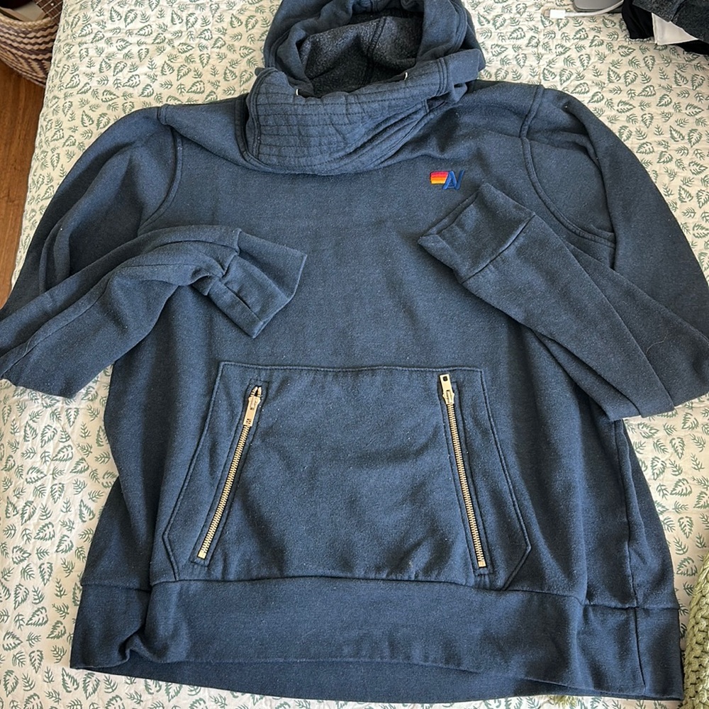 Aviator Nation hoodie 😊♥️
Size XL